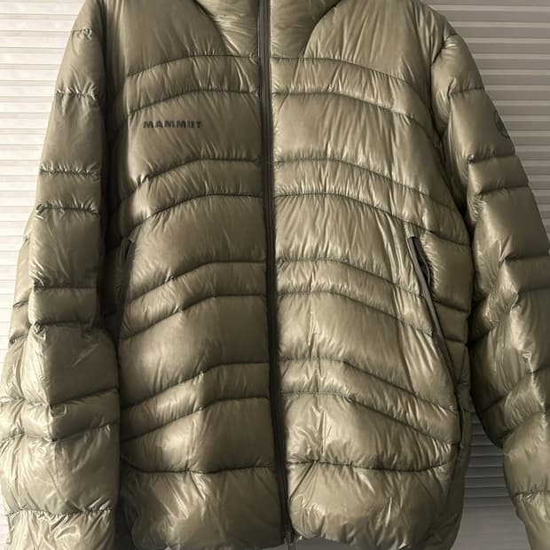 [L] 마무트 루프틱 2.0 인슐레이션 후디드 자켓 카키