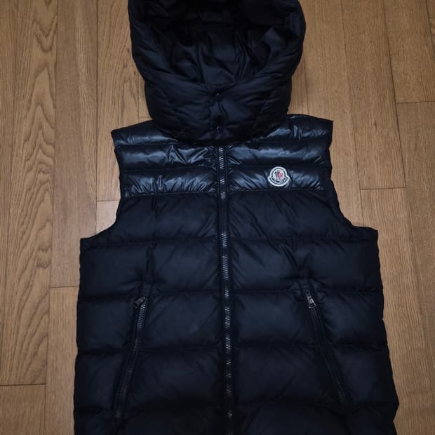 (정품) 몽클레어 패딩조끼 14Y (명품 여자 점퍼 자켓)