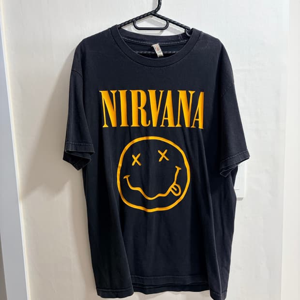 너바나 스마일 빈티지 티셔츠