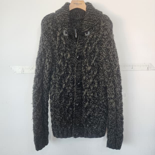 디젤 꽈배기 니트 가디건