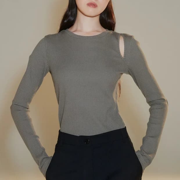구호플러스 컷아웃 티셔츠
