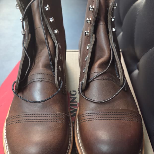 레드윙 아이언레인저 8111 270 (9D)