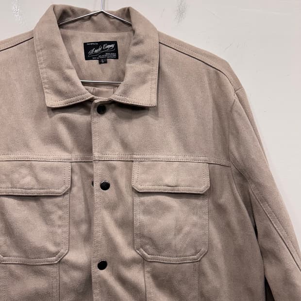 에이마켓 컴퍼니 포켓 버튼 미니멀 스웨이드 자켓