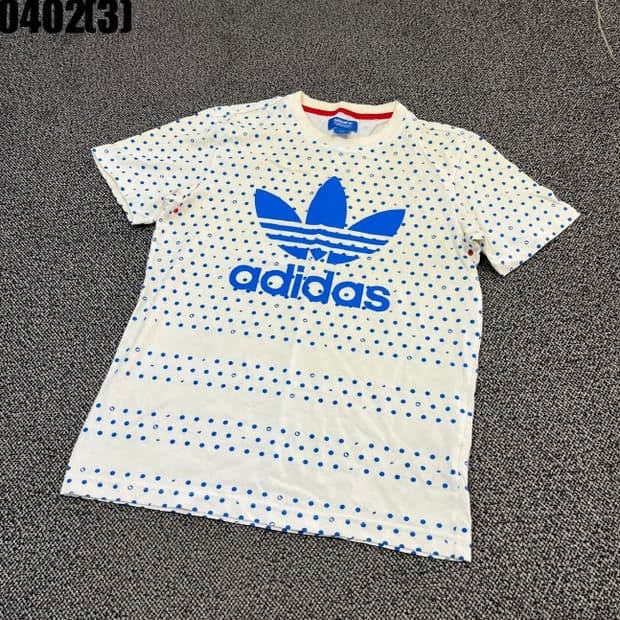 아디다스 반팔티셔츠