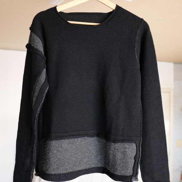 Y’s Ripped Detail Pullover 울 스웨터 size 2