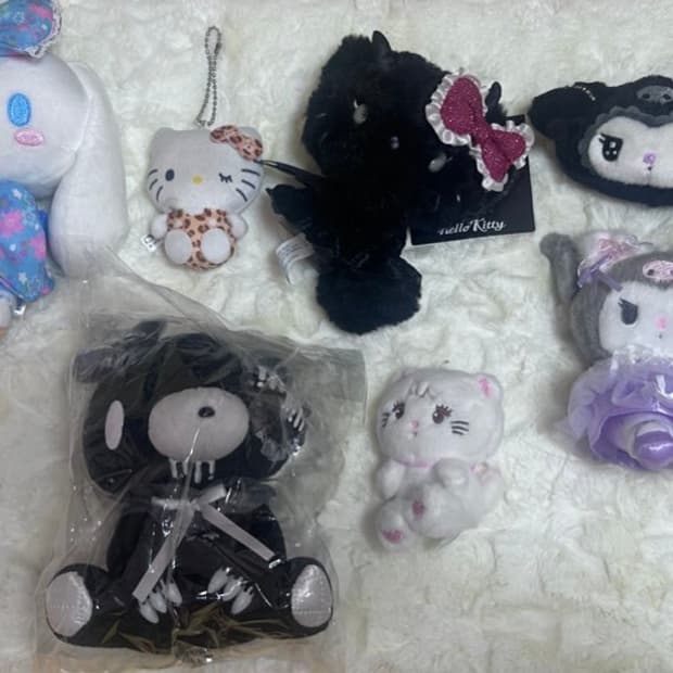 산리오 시나모롤 악마 헬로키티 블랙키티 쿠로미 글루미베어 mikko 