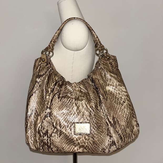 Anne Klein Shoulder bag