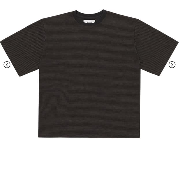카미엔 BACK PLEATS STRIPE TEE BROWN