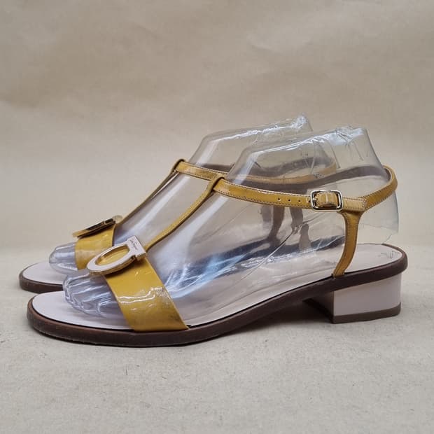 페라가모 간치니 여성샌들 240