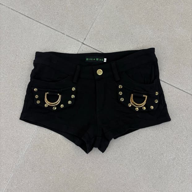 골드링 장식 반바지