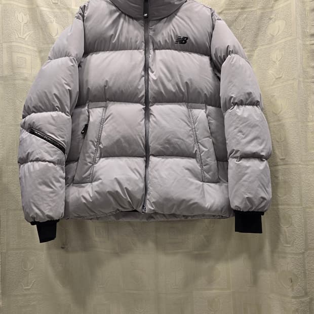 뉴발란스 가벼운 구스다운 패딩 라이트 그레이 90 (S)