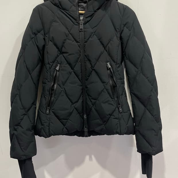 VETEMENTS 베트멍 로고 패치 후드티 XS 현대백화점 