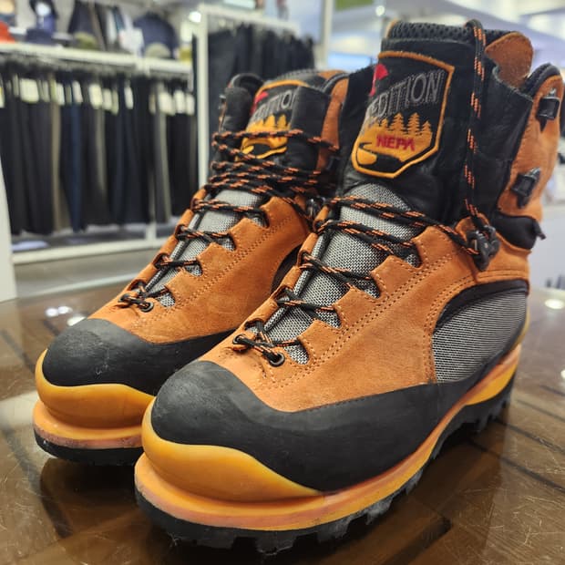 네파 노빌리온 X-VENT 235 / 잠발란 이탈리아 생산 / 비브람창