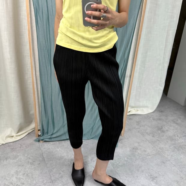 Pleats Please (플리츠 플리즈) 7부 팬츠 (4 size)