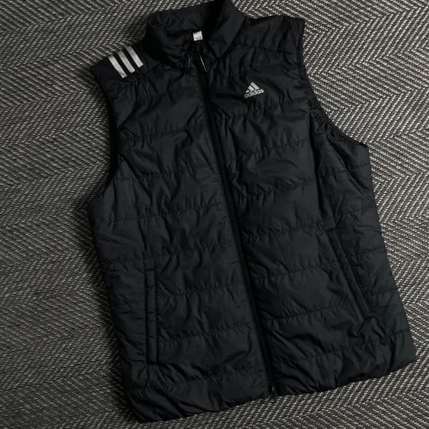 아디다스 경량 러닝 다운 베스트 블랙y 3415