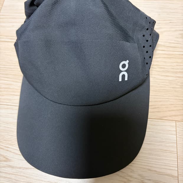 온러닝 라이트웨이트 볼캡