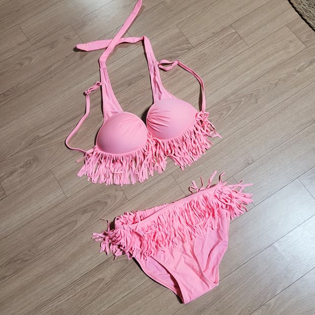 새상품) 핫걸 비비드 테슬 쨍한 외국흑인언니 감성 핑크 비키니 