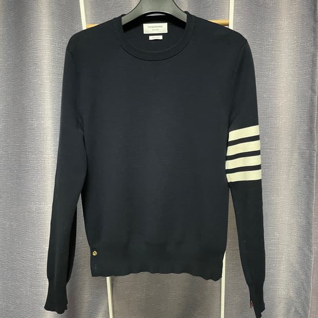 톰브라운 밀라노스티치 니트 2사이즈 금장