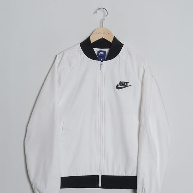 NIKE Woven Jacket