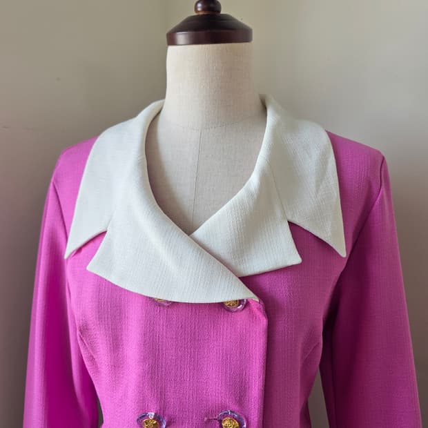 핑크 더블 버튼 자켓