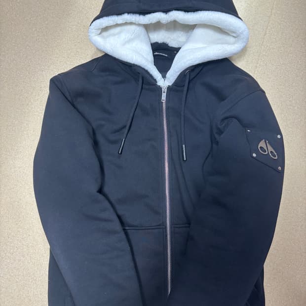 무스너클 버니스웨터 M