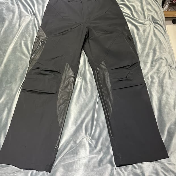 이그노타 코어8 익스플로러 포켓 팬츠 블랙 M