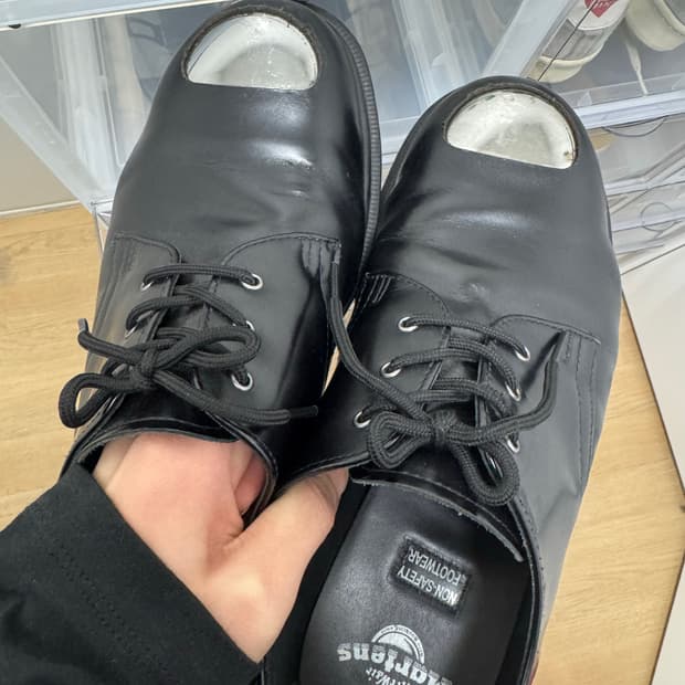 닥터마틴 스틸토 300 사이즈