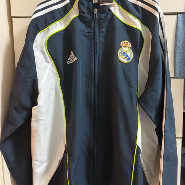 아디다스 레알마드리드 UBP 트랙탑 L사이즈