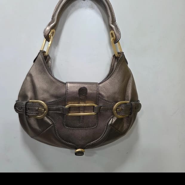 지미추 미듐 숄더