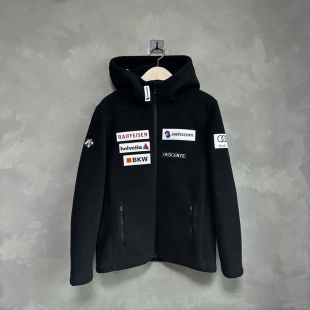 데상트 아우디 스위스 스키팀 플리스