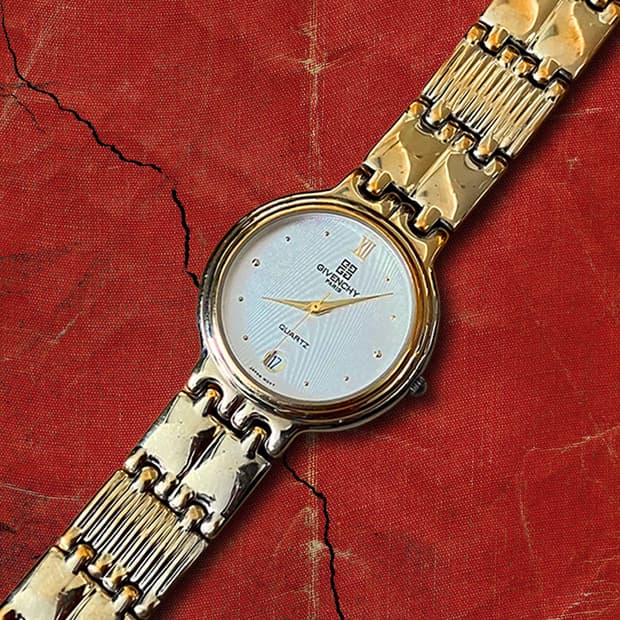 Givenchy 90s 지방시 골드 트라이벌 빈티지 쿼츠 시계