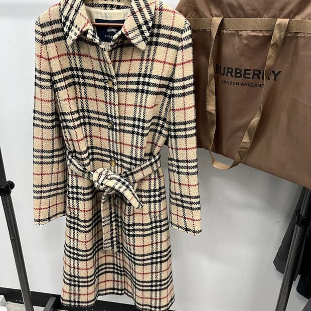 여) 버버리 노바체크 울 트렌치코트 