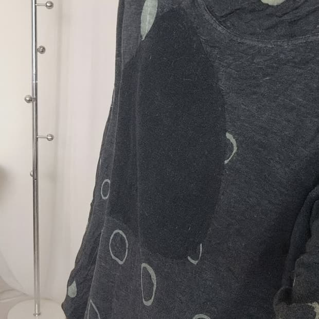 Tb 도트 니트 티셔츠