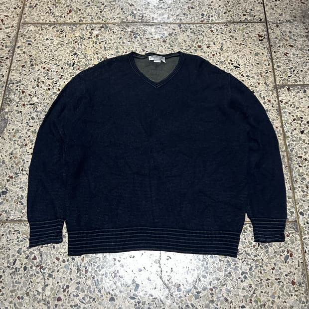 지방시(GIVENCHY) 브이넥 울 니트