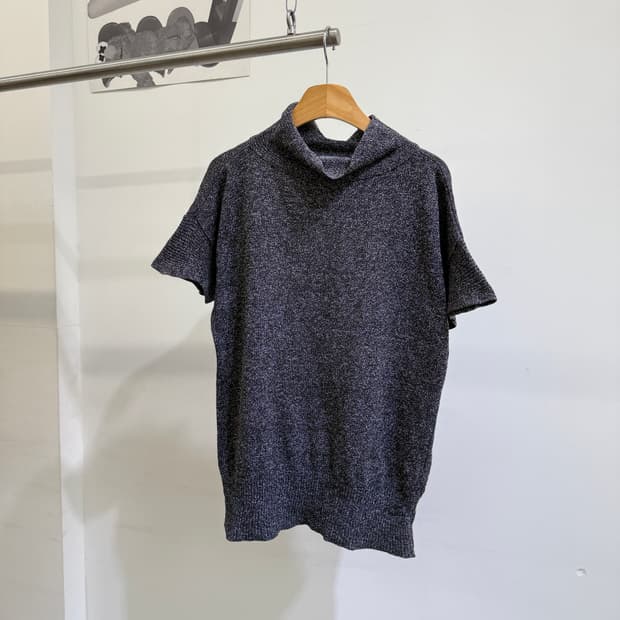 ISSEY MIYAKE (Made in Japan) 반팔 니트 