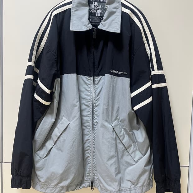 90-00s quiksilver snow jacket
