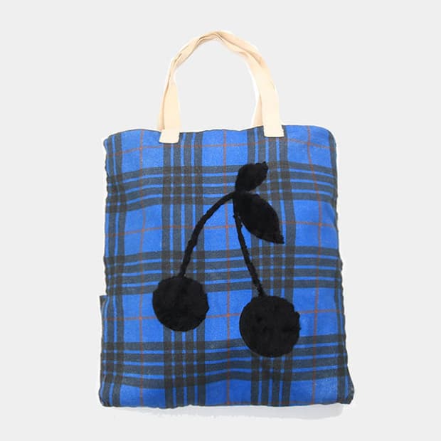  COMME DES GARCONS
