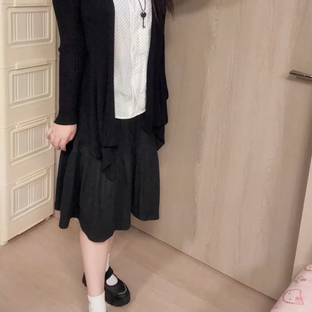 블랙 히메갸루 도트 포인트 약 시스루 프릴 셔츠 캉캉 레이어드 코디세트