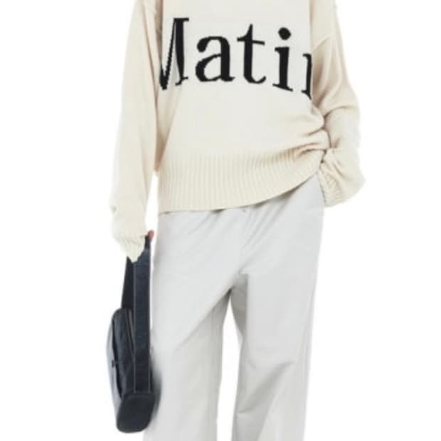 마뗑킴 빅로고 니트 아이보리