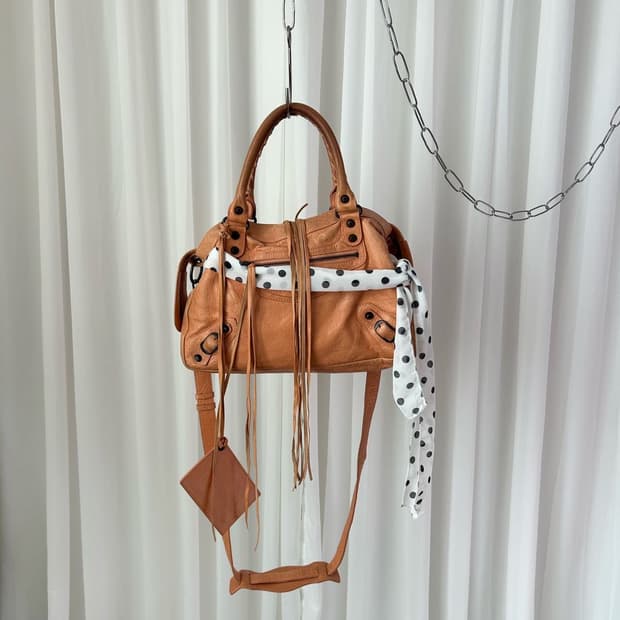 발렌시아가 모터백