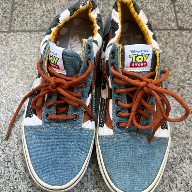 vans x toystory