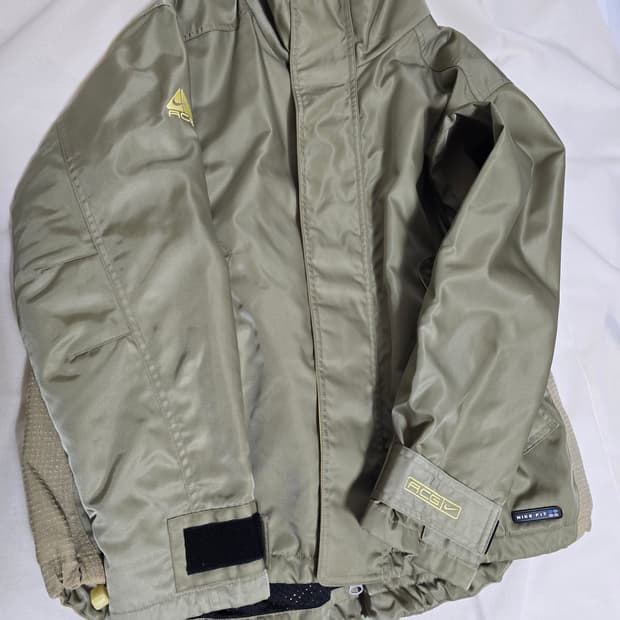 나이키 acg 자켓 (105~110) 팝니다.