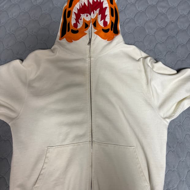 타이거 베이프 M