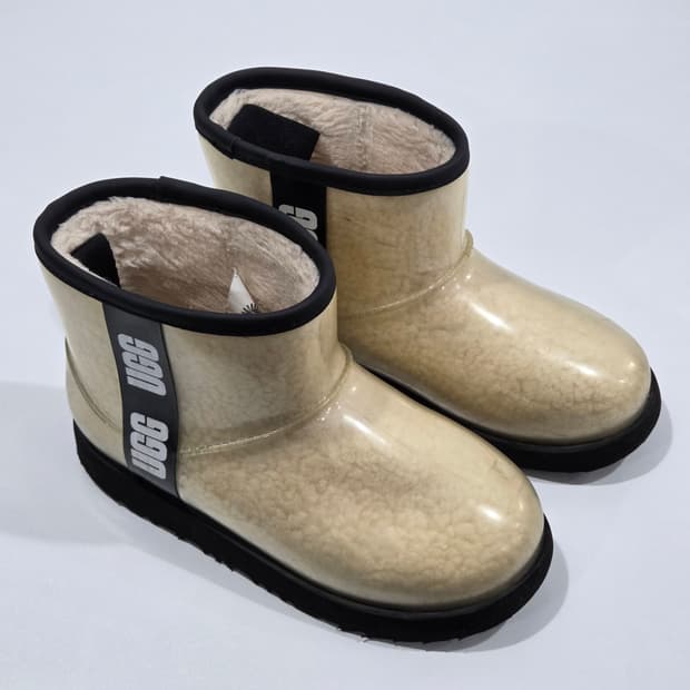 어그 키즈 클래식 클리어 미니부츠 210mm