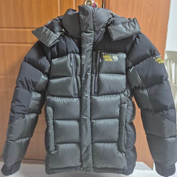 마운틴하드웨어 800필파워 구스다운 그레이 L사이즈!