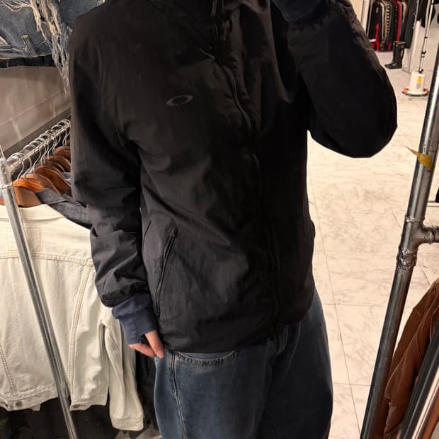 (정품) 오클리 바람막이 a1