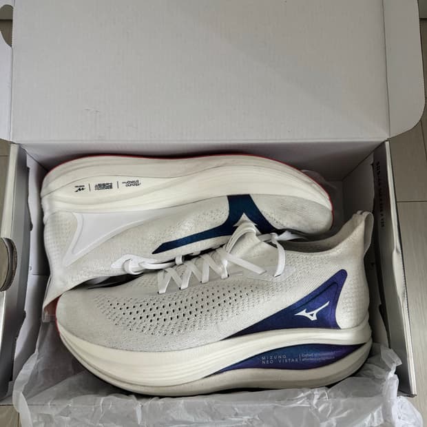 MIZUNO 미즈노 네오 비스타 화이트 블루 러닝화