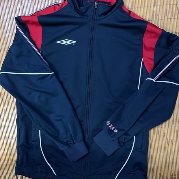 엄브로 트랙탑 XL