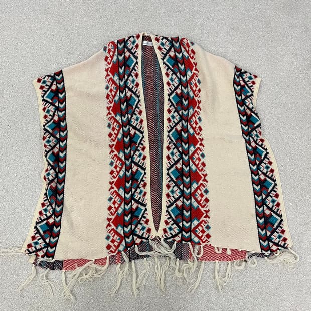 [실측확인] 고급 여성 에스닉패턴 니트 판초 케이프 0116M1