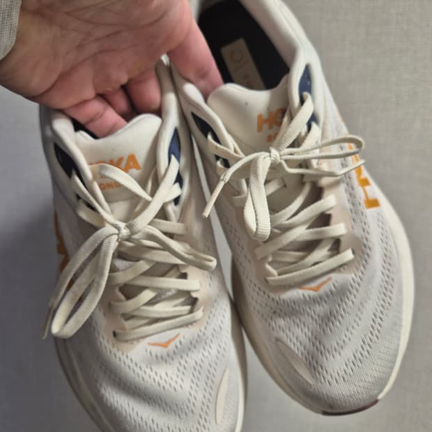 [265] 호카 본디 8 오트 밀크 앨러배스터 - 레귤러